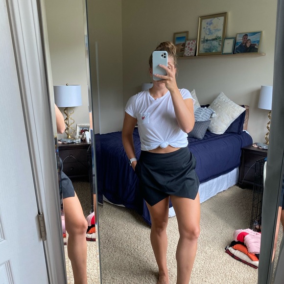 Boutique Envelope Skort - Picture 3 of 5